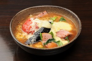 厚切りベーコンと丸ごとトマトのカレー